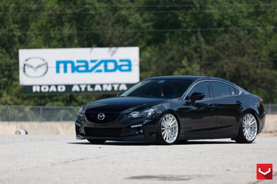  Mazda6 Jet Black on Vossen Wheels 2015 года  (фото 3 из 17)